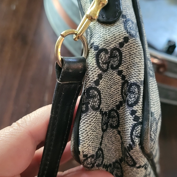 GUCCI Monogram Navy Web GG purse - Picture 4 of 13